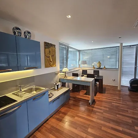 דירה Riverside Loft - Castle View & Free Parking & Terrace *