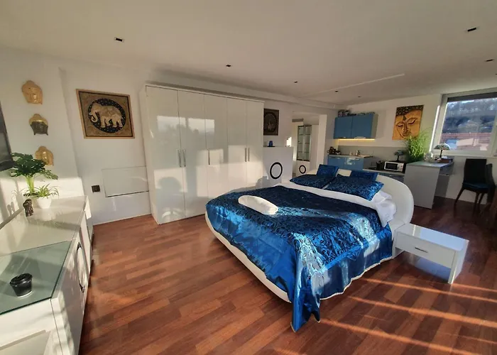 Riverside Loft - Castle View & Free Parking & Terrace Apartment Ljubljana