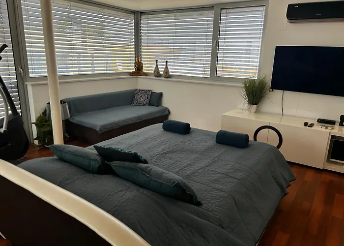 Riverside Loft - Castle View & Free Parking & Terrace Lubiana