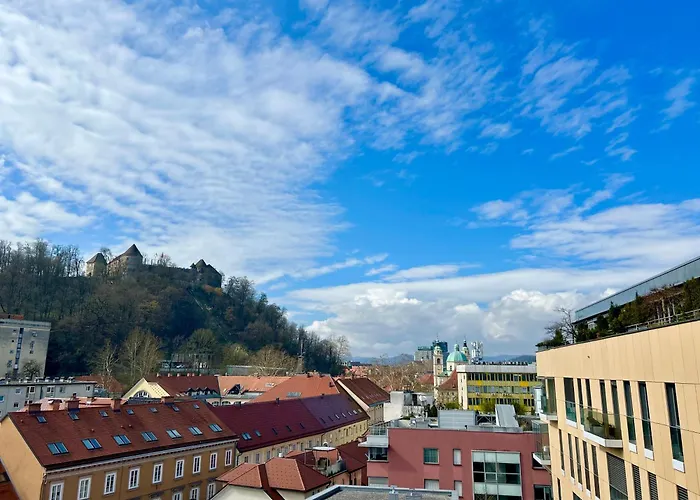 Riverside Loft - Castle View & Free Parking & Terrace Apartment Ljubljana